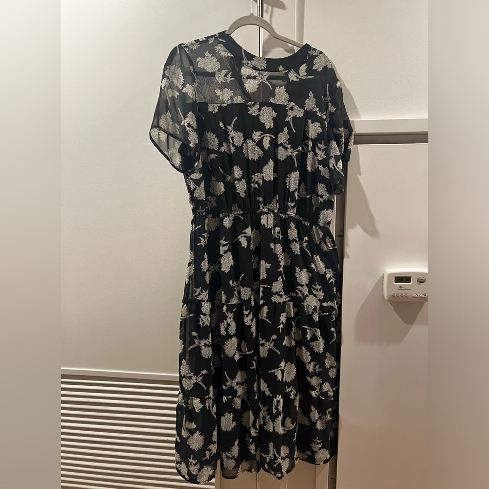 Lulus Mock Neck Midi Dress